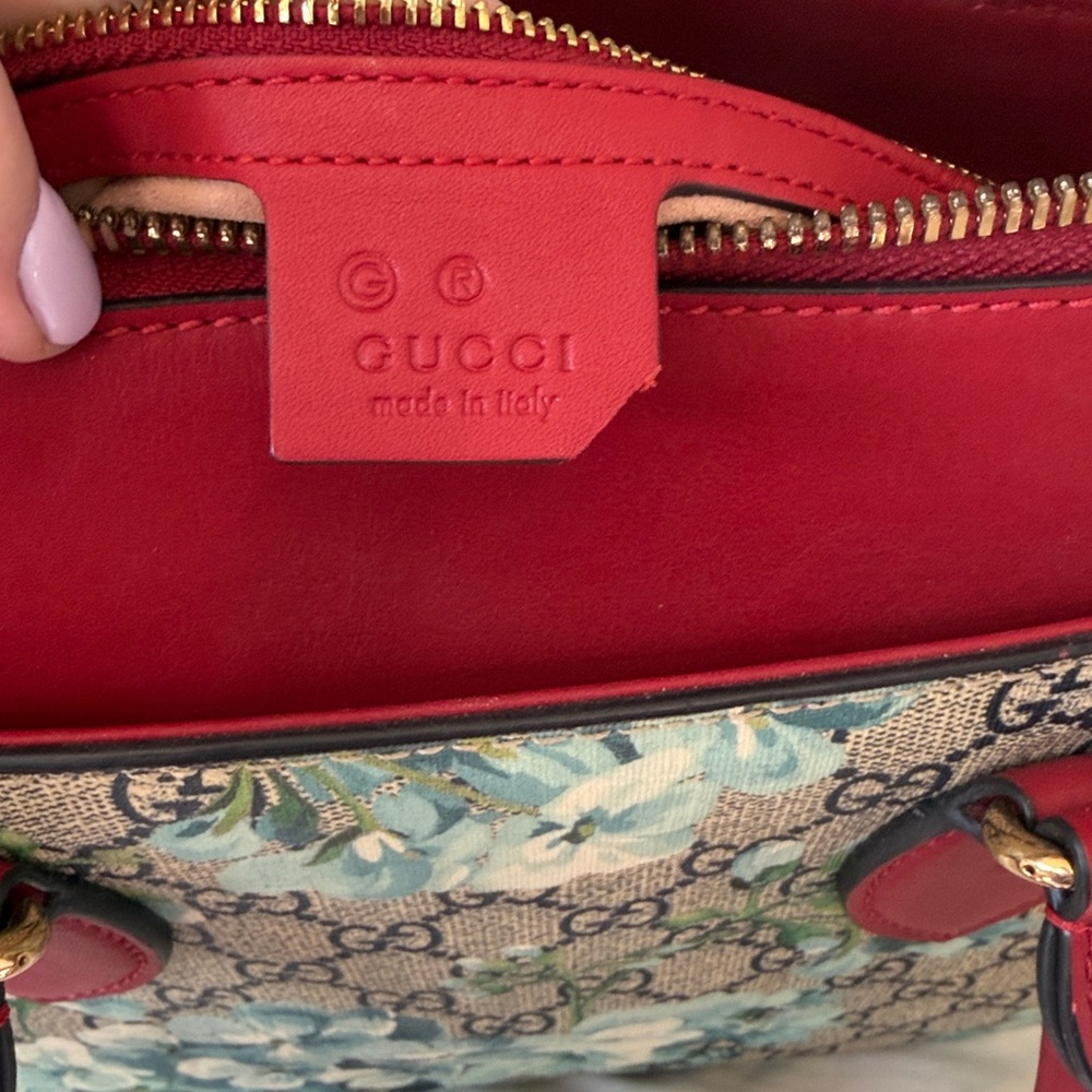 Gucci Bloom Satchel Bag with Crossbody Strap - Picture 4 of 14